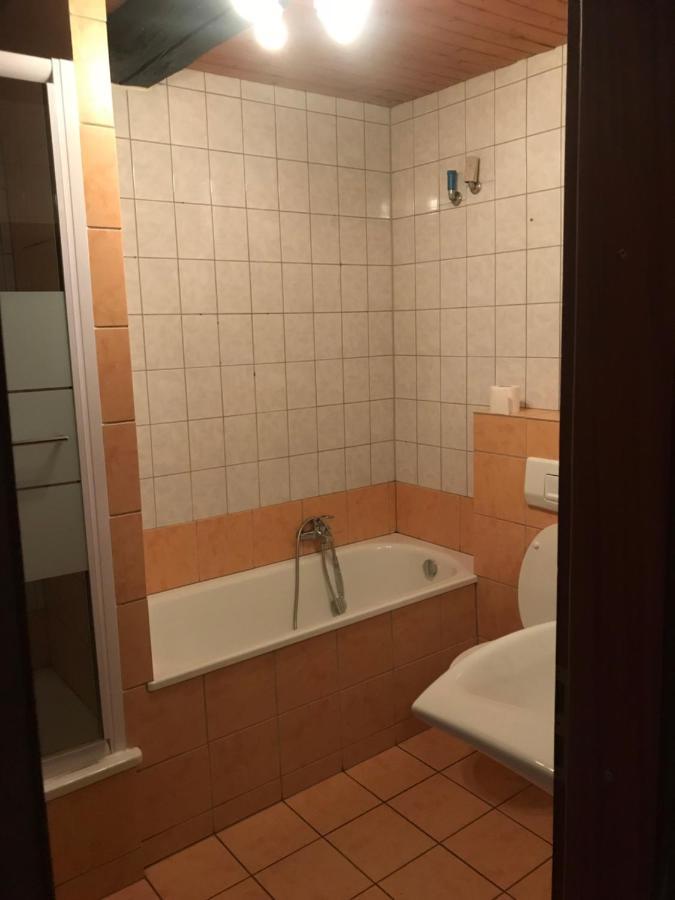 Appartement Bs West à Alvesse Extérieur photo